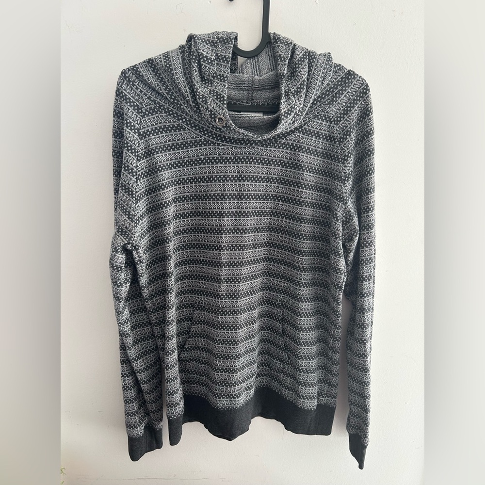 Kismet Light weights Gray Black Stripe Sweater hoodie large